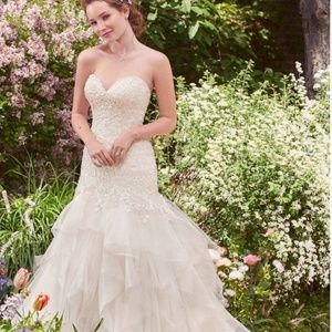 NEW! Maggie Sottero Ivory strapless wedding gown